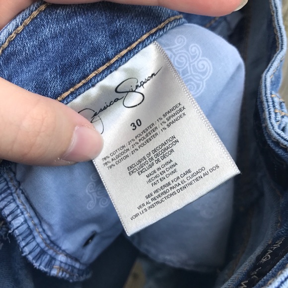 Jessica Simpson Vintage High Waisted Shorts - Picture 3 of 7